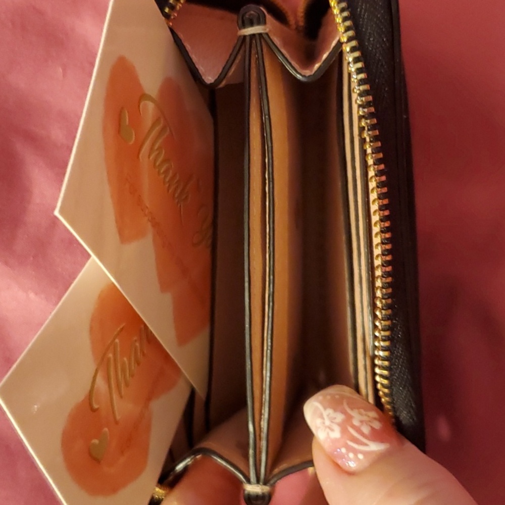 Kate Spade Wallet - Picture 8 of 13